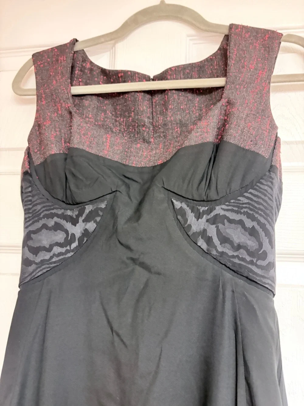 Zac Posen Red Black Wool Silk Blend Sheath Dress Square Neck Pleated Back 8‎